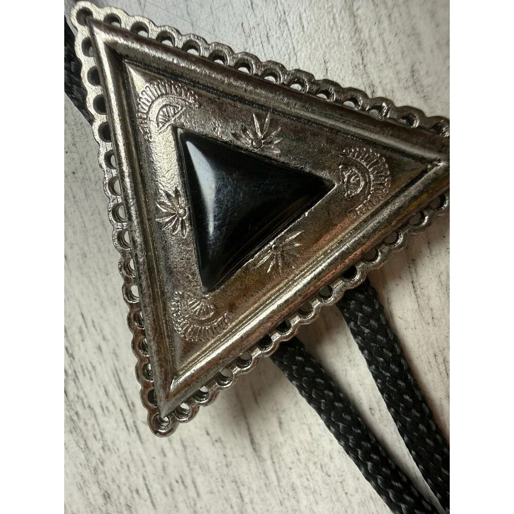 Western Bolo Tie Silver Tone Ornate Triangle Black Onyx or Obsidian Braided Vtg